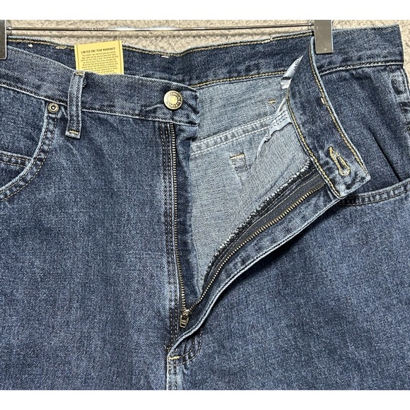 Wrangler Rugged Wear Mens Classic‎ Fit Blue Denim Jeans 38x34 Outdoors Western - Picture 4 of 14